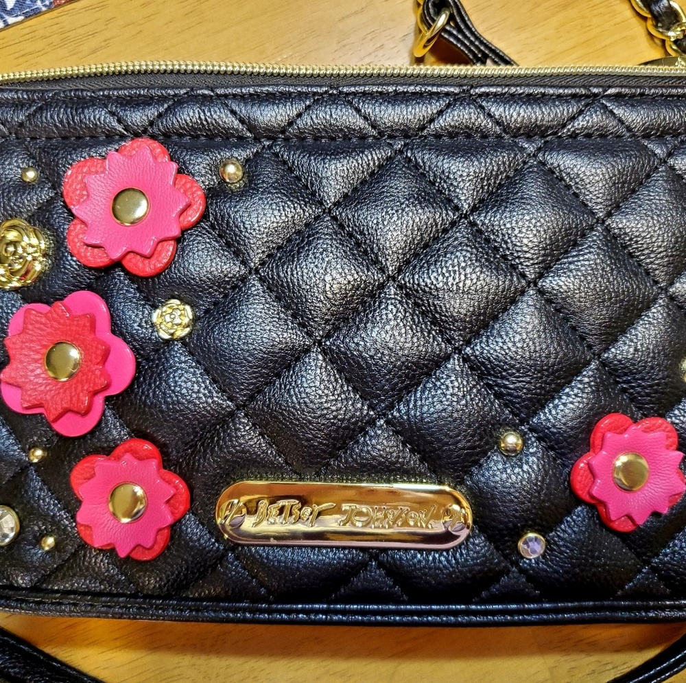 Betsey Johnson crossbody purse